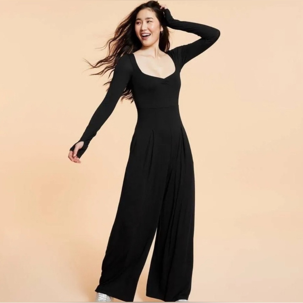 Long Sleeve Wide-Leg Black Jumpsuit